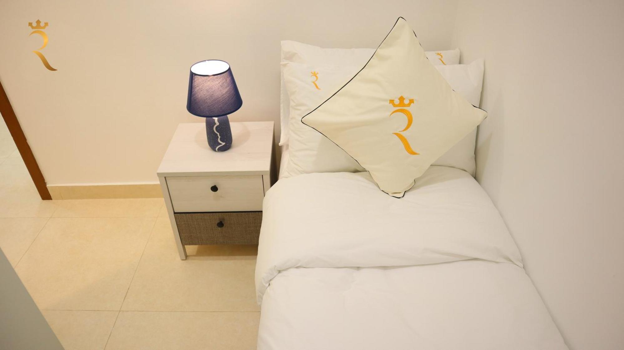 Elegant 2br Golf View Oasis With Maids In Yas Island *