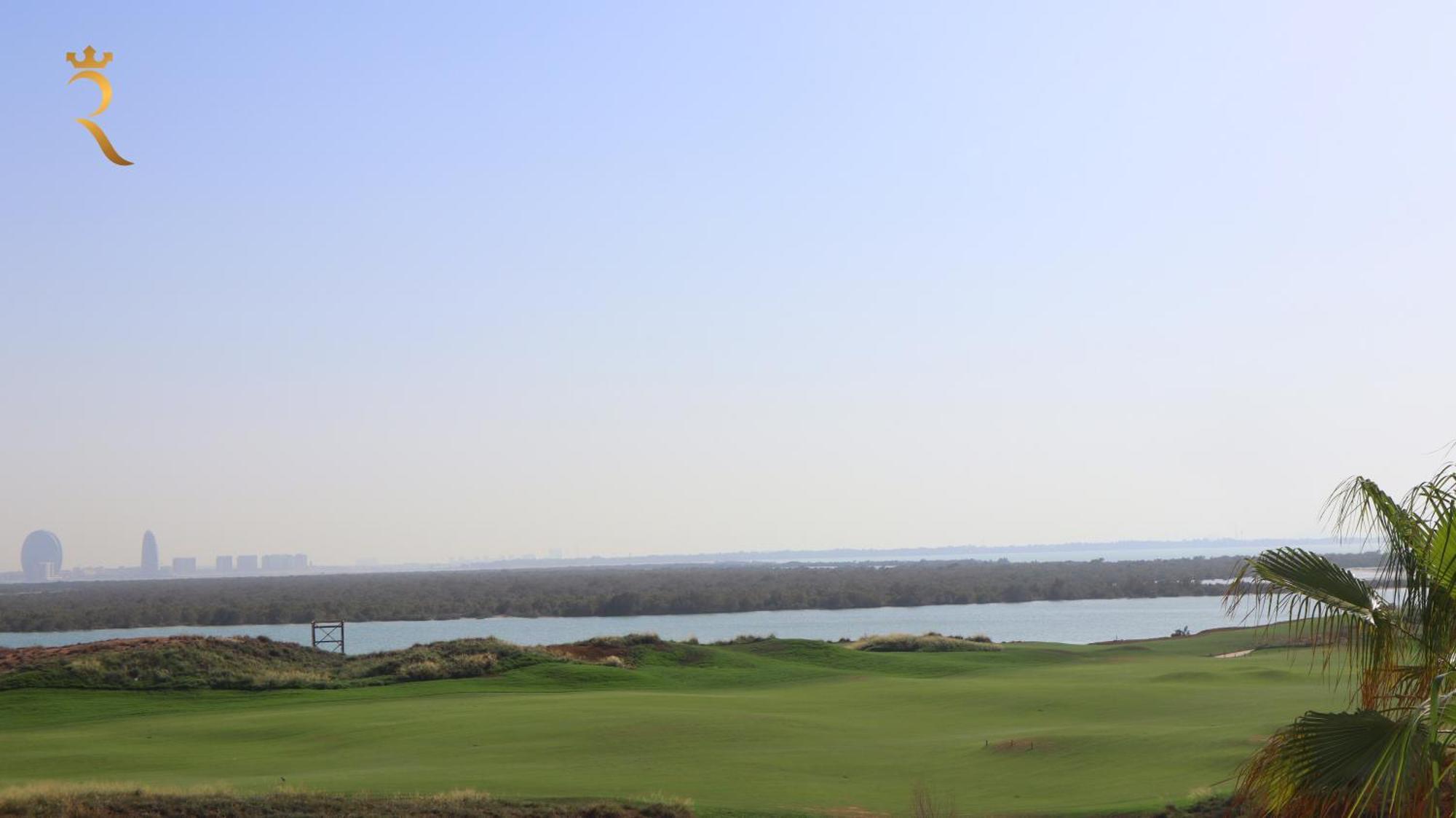 Elegant 2br Golf View Oasis With Maids In Yas Island Abu Dhabi