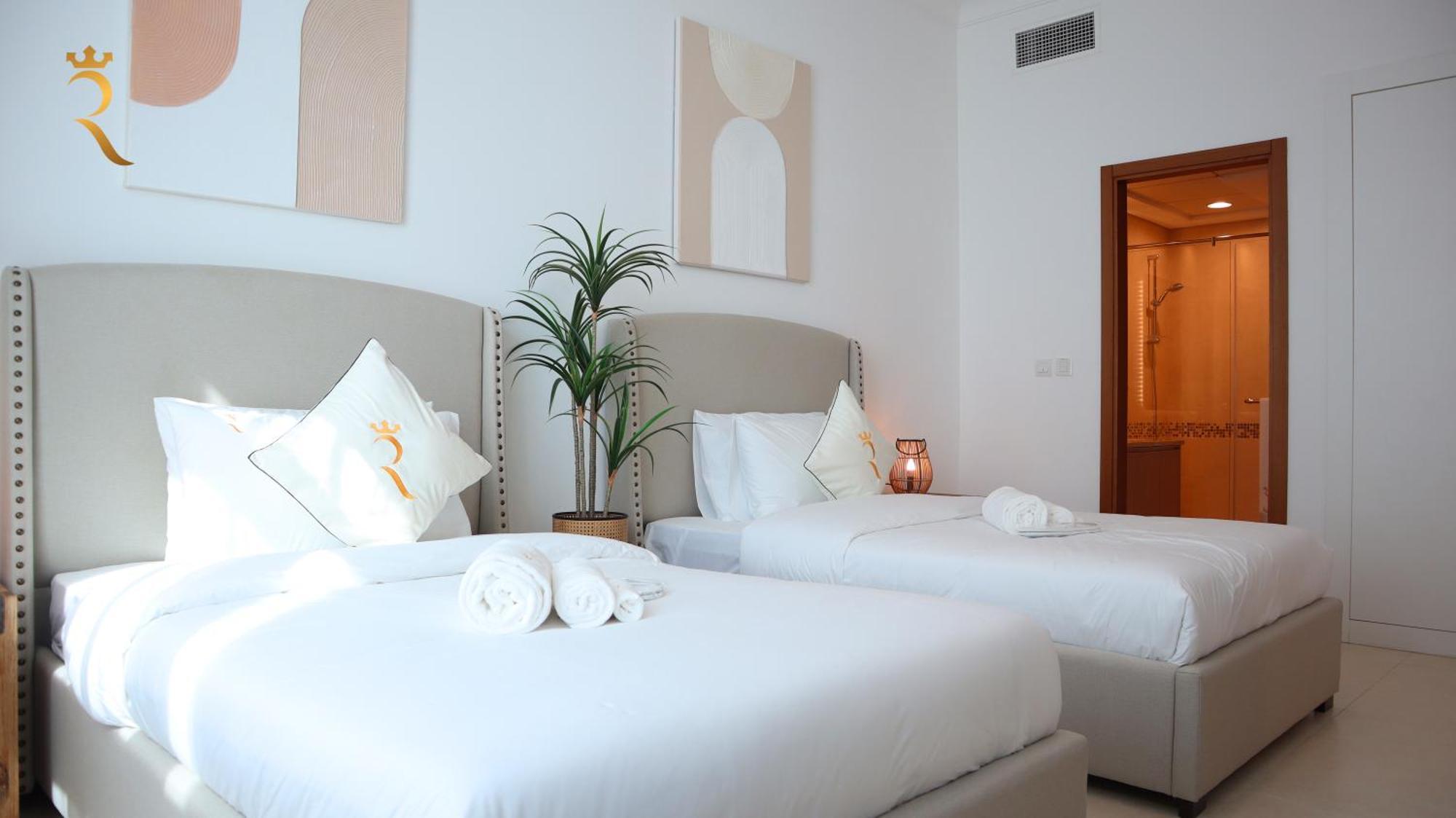 Elegant 2br Golf View Oasis With Maids In Yas Island अपार्टमेंट
