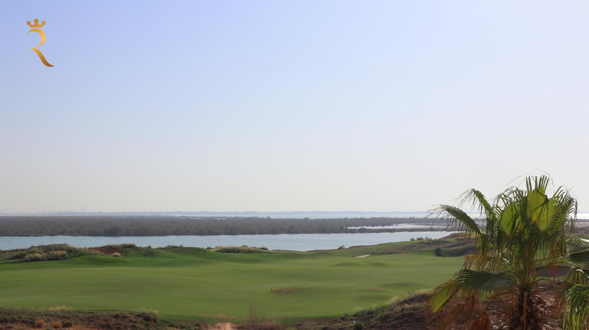 Elegant 2br Golf View Oasis With Maids In Yas Island Abu Dhabi
