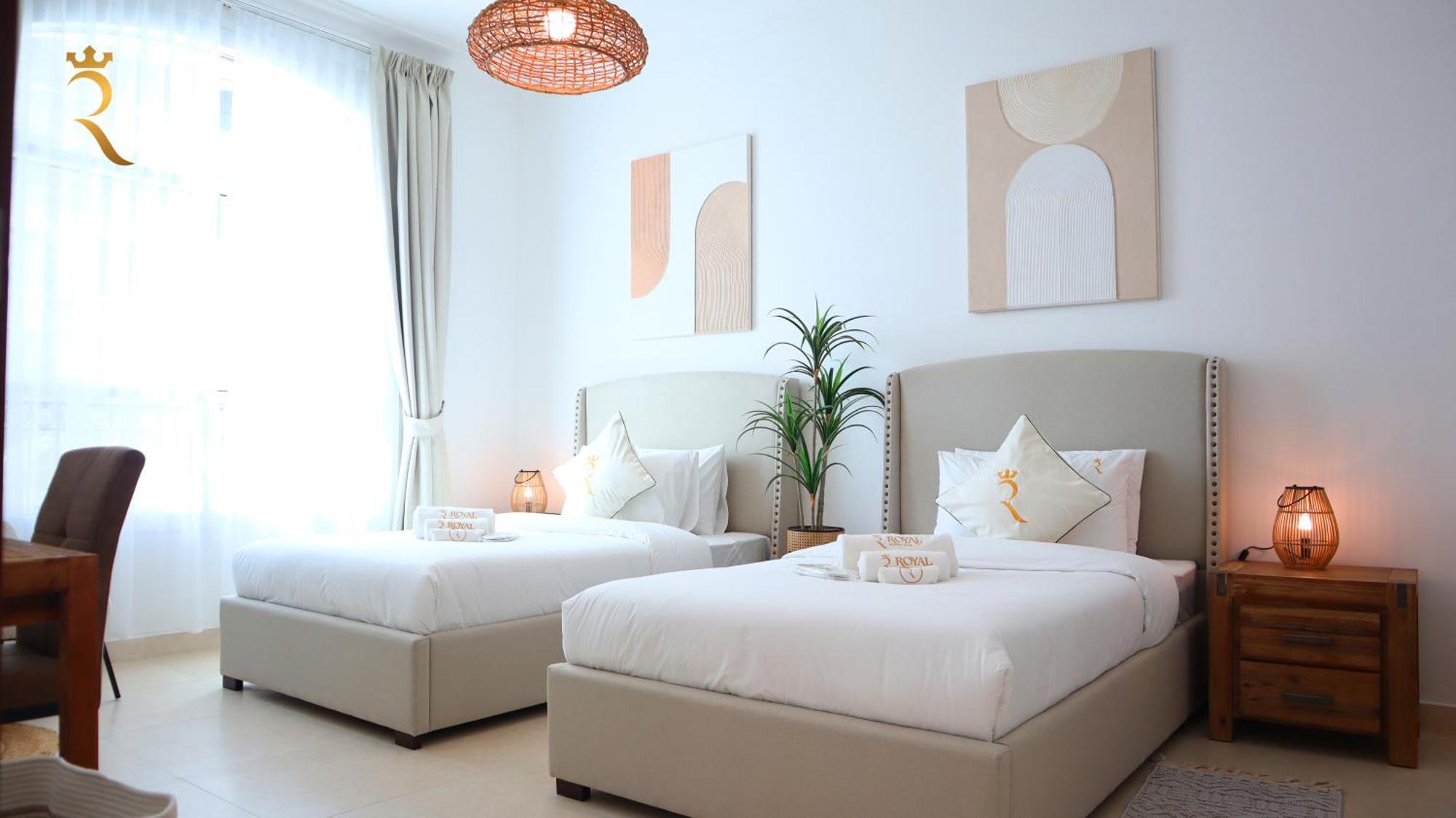 Elegant 2br Golf View Oasis With Maids In Yas Island अपार्टमेंट *